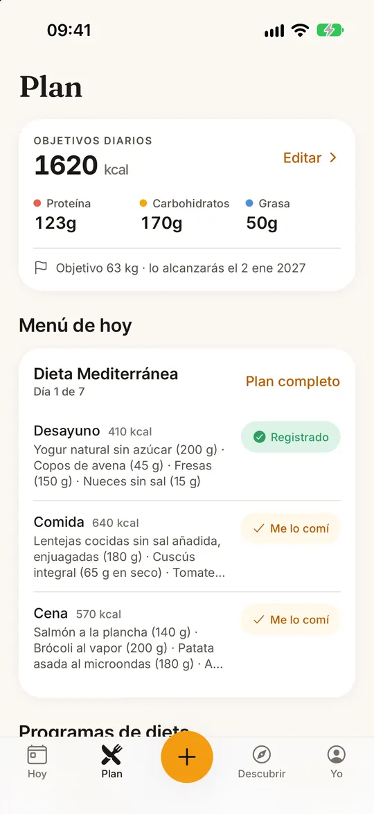 Pantalla de la app FitZen: 10 planes de dieta, día a día